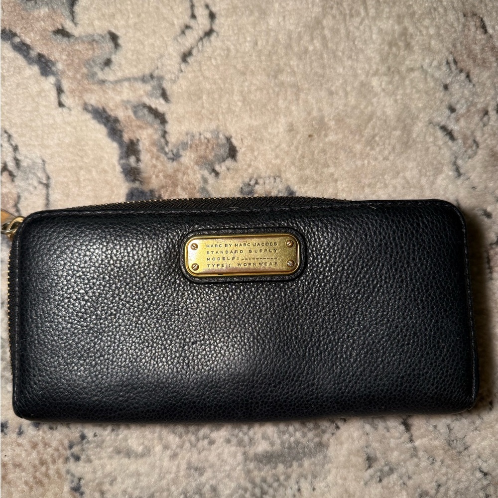 Marc By Marc Jacobs Black Wallet Pebbled Leather Zip-Around